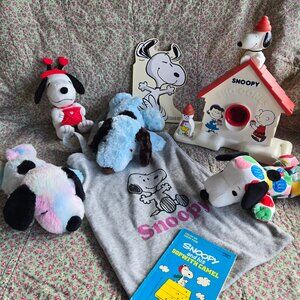 Vintage to newer Snoopy Peanuts LOT Hallmark Plush & More